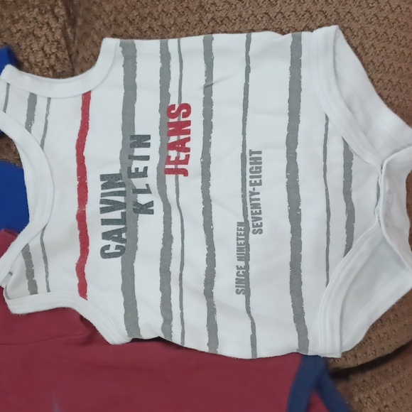 Name Brand 0-3 month clothing lot - Picture 5 of 13